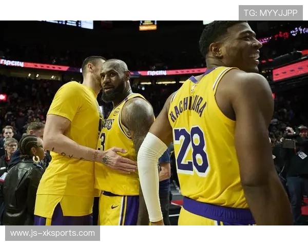 史密斯炮轰詹姆斯“山羊”论，湖人总冠军概率遭拷问！